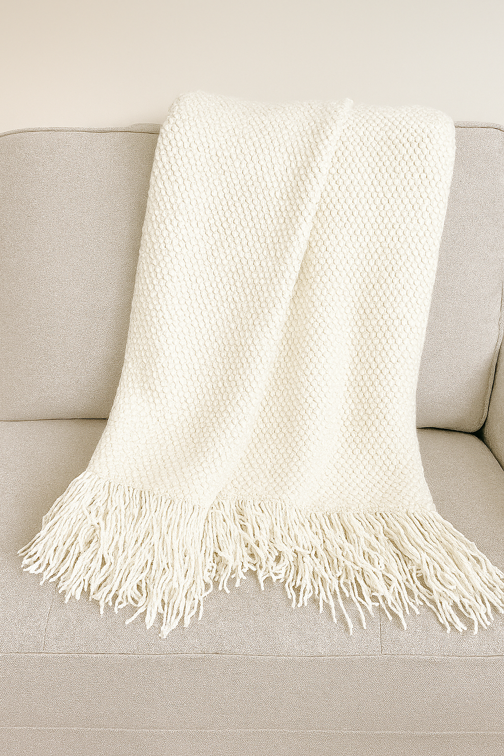 🧶 Plaid en tricot texturé – Douceur & esprit bohème