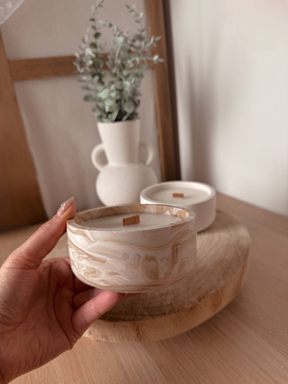 🕯️ Bougie artisanale en Jesmonite – Parfum de Grasse